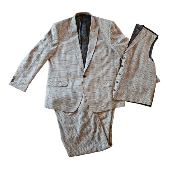 Mens Vitali Three Piece Suit Vested Suit Brand New 48R 43W Gray plaid - Picture 1 of 15